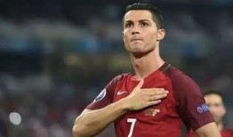 c罗女球迷爆料视频,揭秘球场背后的故事